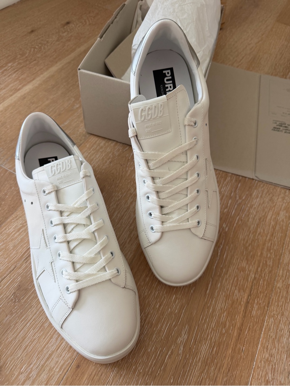 Golden Goose Men's Cream/White Leather Low-Top Sneakers